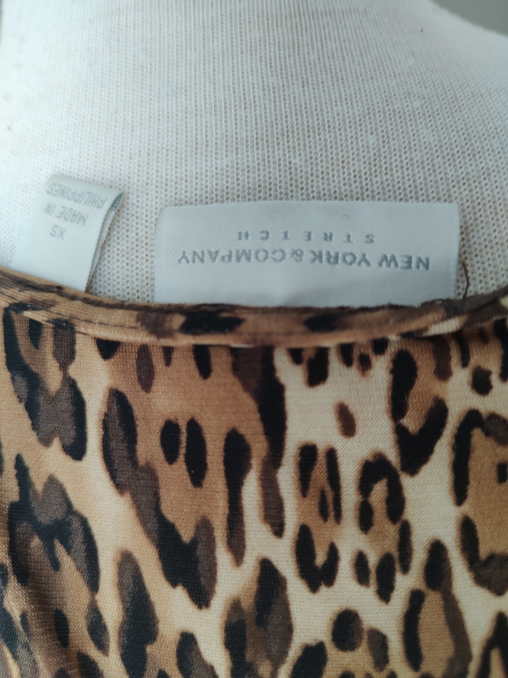 New York & Company Sexy Leopard Print Drape Neck Top - Brown/Tan Mafia Mom MILF - Picture 3 of 5